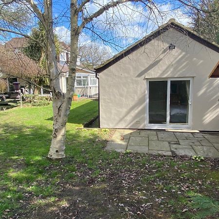 Chase Bungalow Billericay Exterior photo